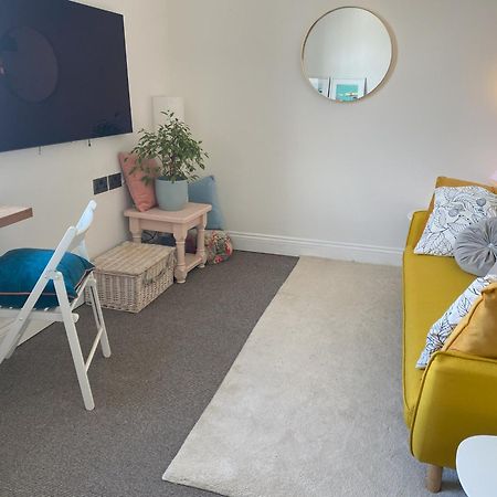 Solent Apartments Portsmouth Bagian luar foto