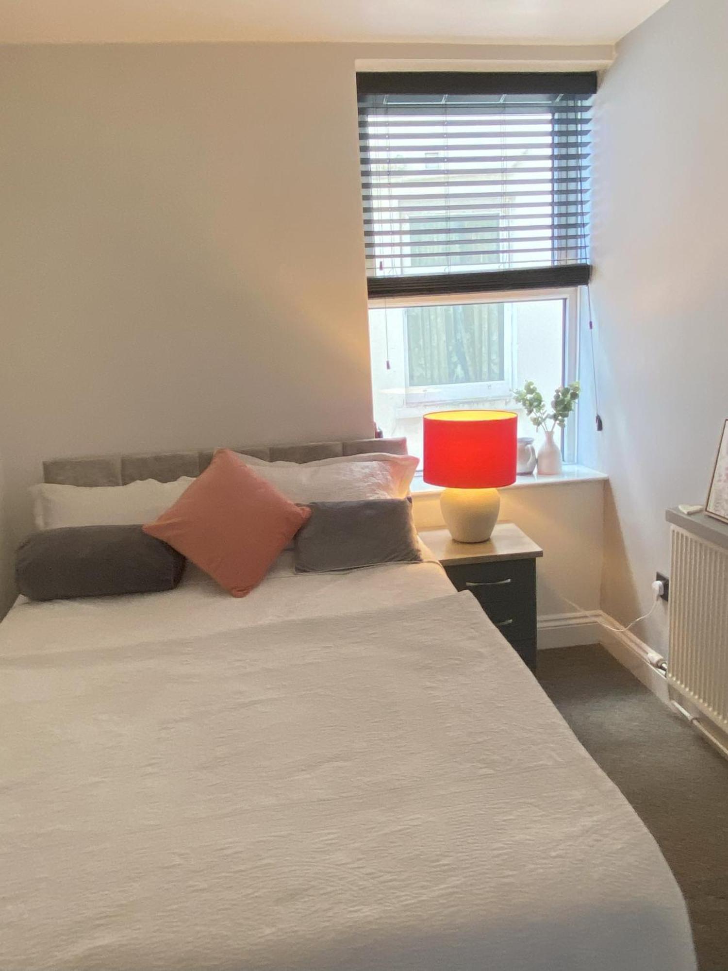 Solent Apartments Portsmouth Bagian luar foto