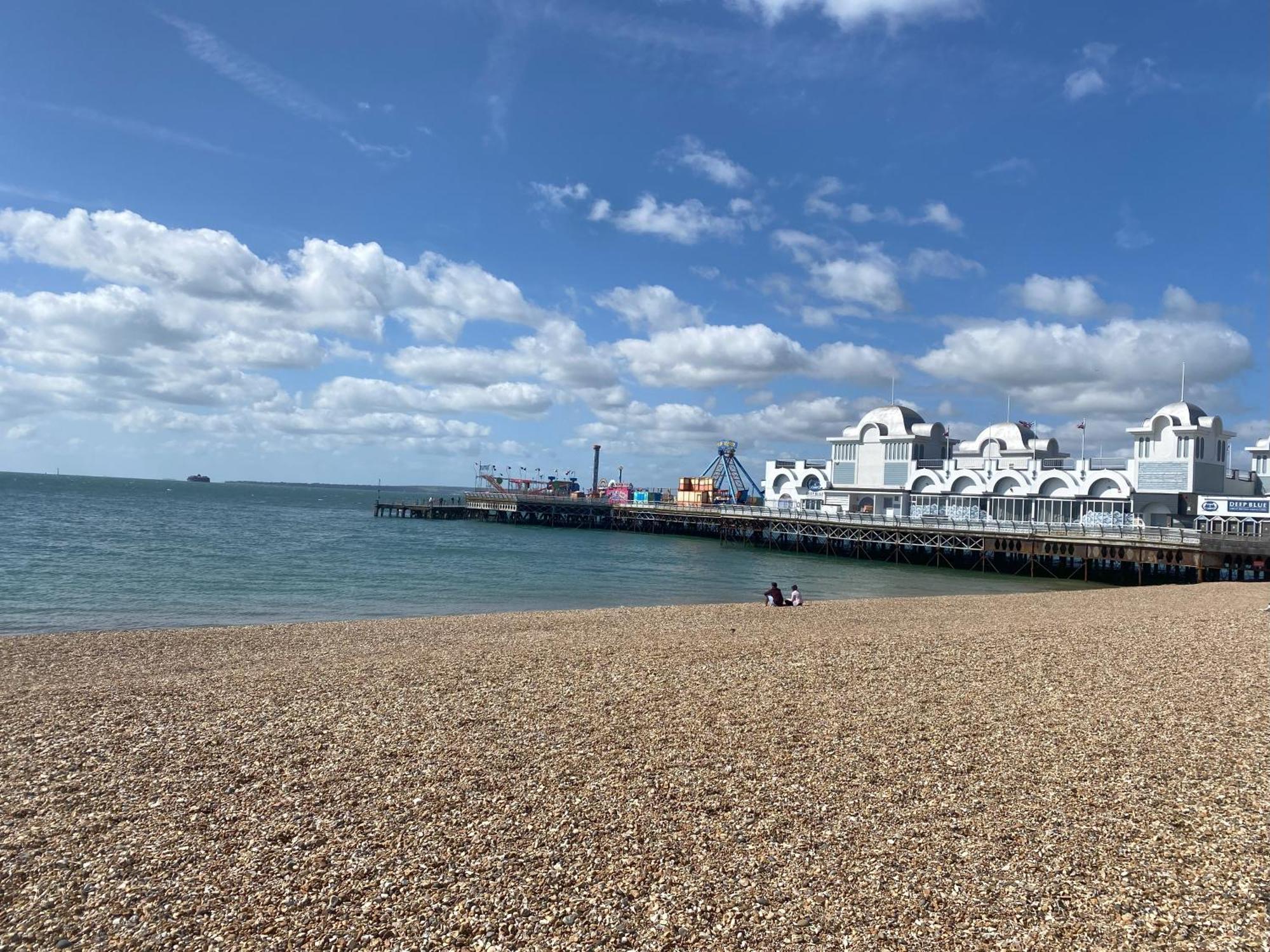 Solent Apartments Portsmouth Bagian luar foto