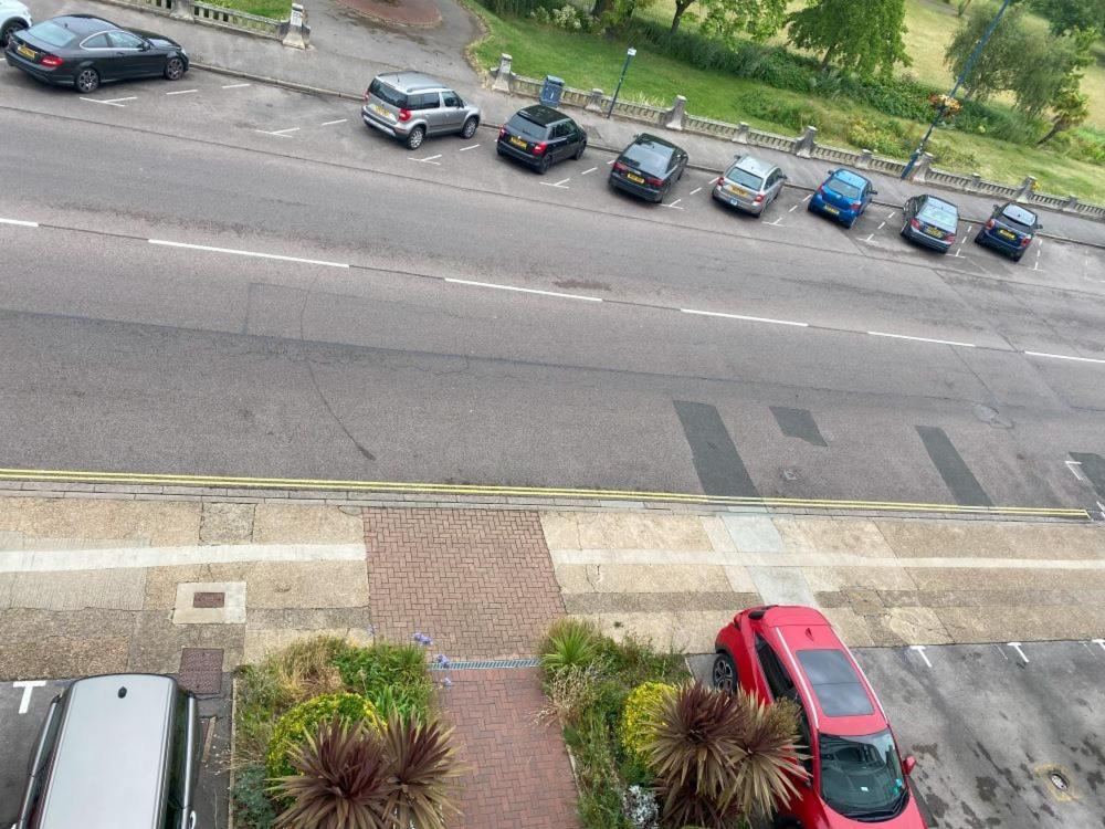Solent Apartments Portsmouth Bagian luar foto